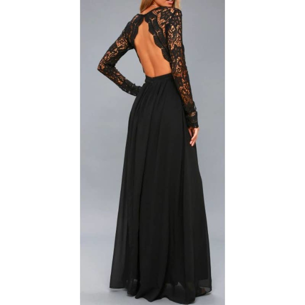 Elegant Black Lace Evening Gown